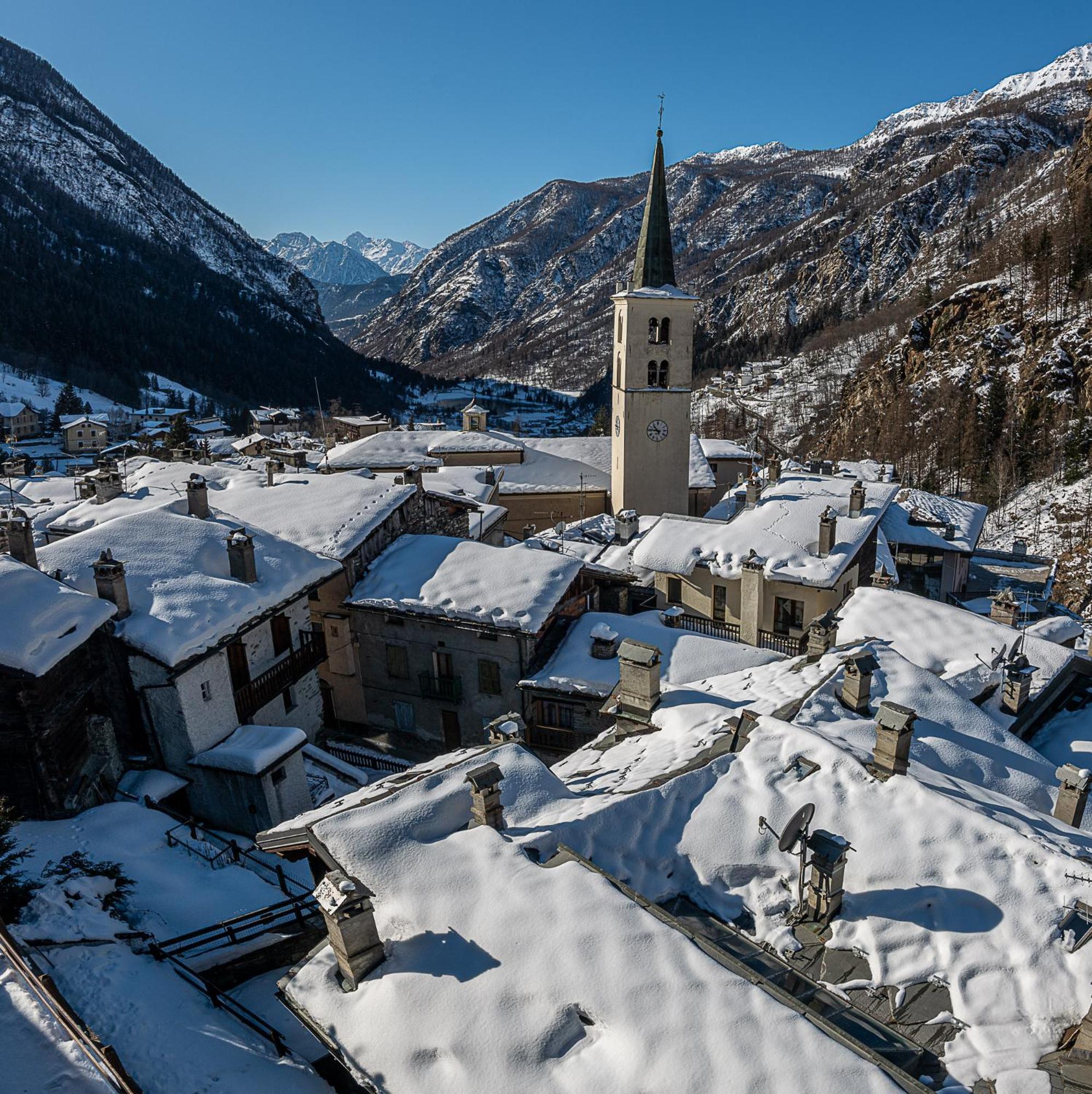 "Lo Mequio De Emilie" 2 Passi Da Centro E Piste Apartment Valtournenche Exterior photo